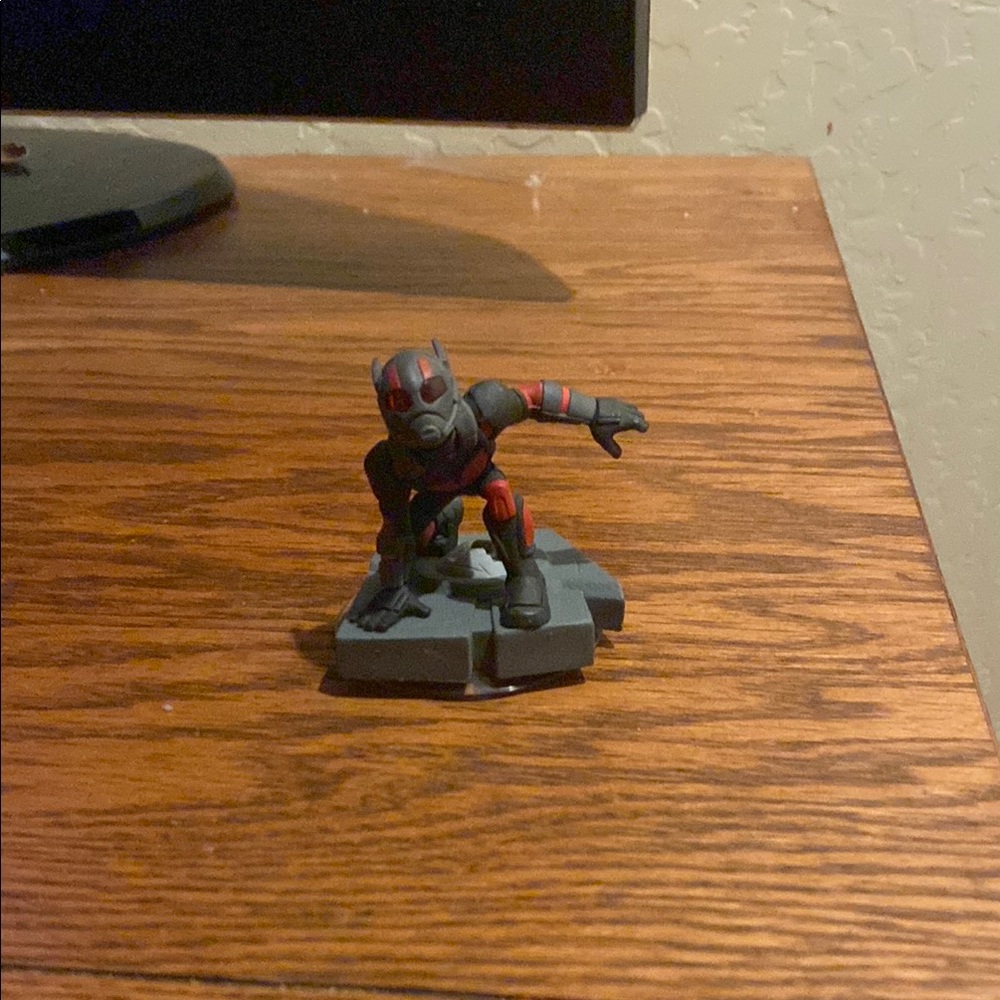 Ant man Disney infinity figure